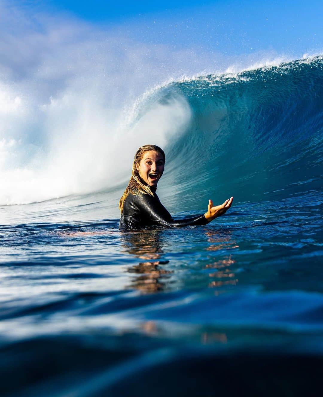 リップカールさんのインスタグラム写真 - (リップカールInstagram)「Join us in wishing @picklummolly a very Happy Birthday! 🥳 ⁠ Drop all your birthday messages in the comments. #GoMolly  ⁠ #RipCurl #MollyPicklum #RipCurlWomen」11月26日 18時08分 - ripcurl