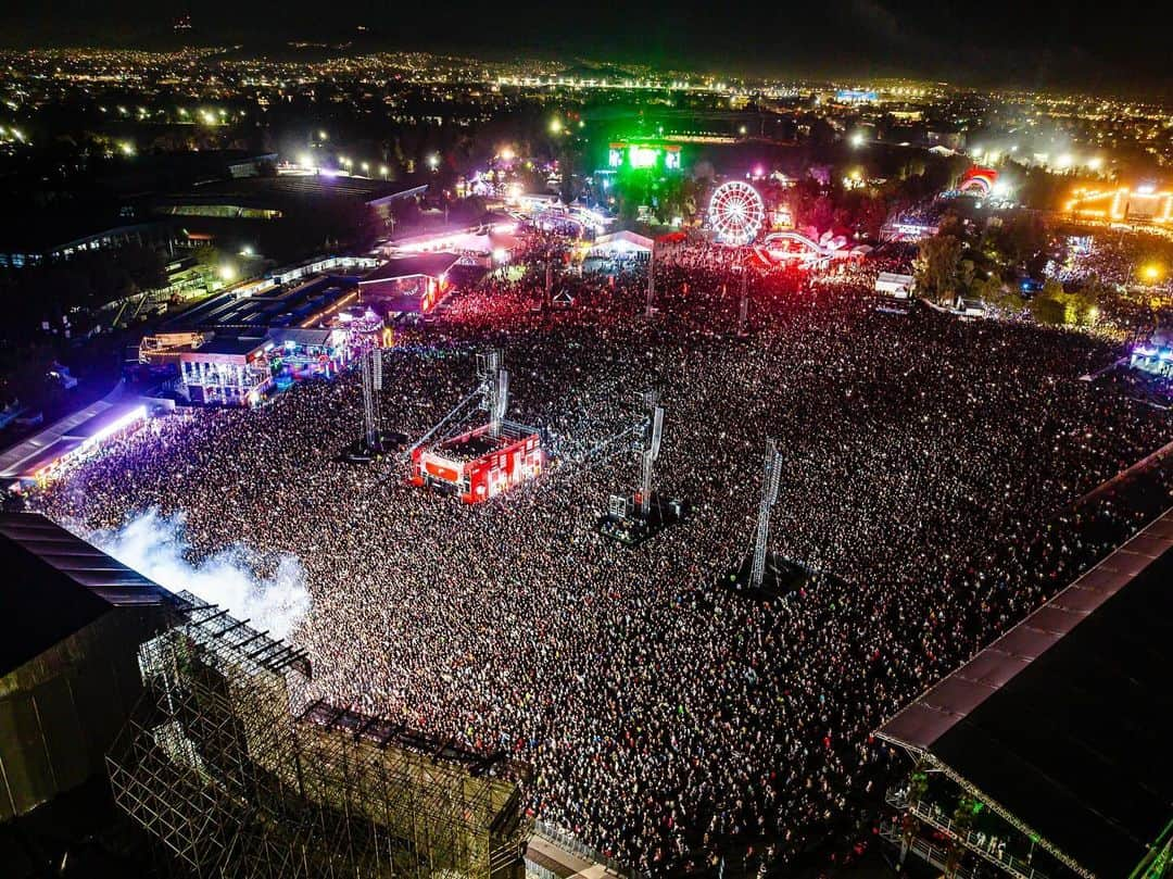 ヤンデルさんのインスタグラム写真 - (ヤンデルInstagram)「DF MEXICO GRACIAS! 👽👽#cocacolafestival」11月26日 18時27分 - yandel