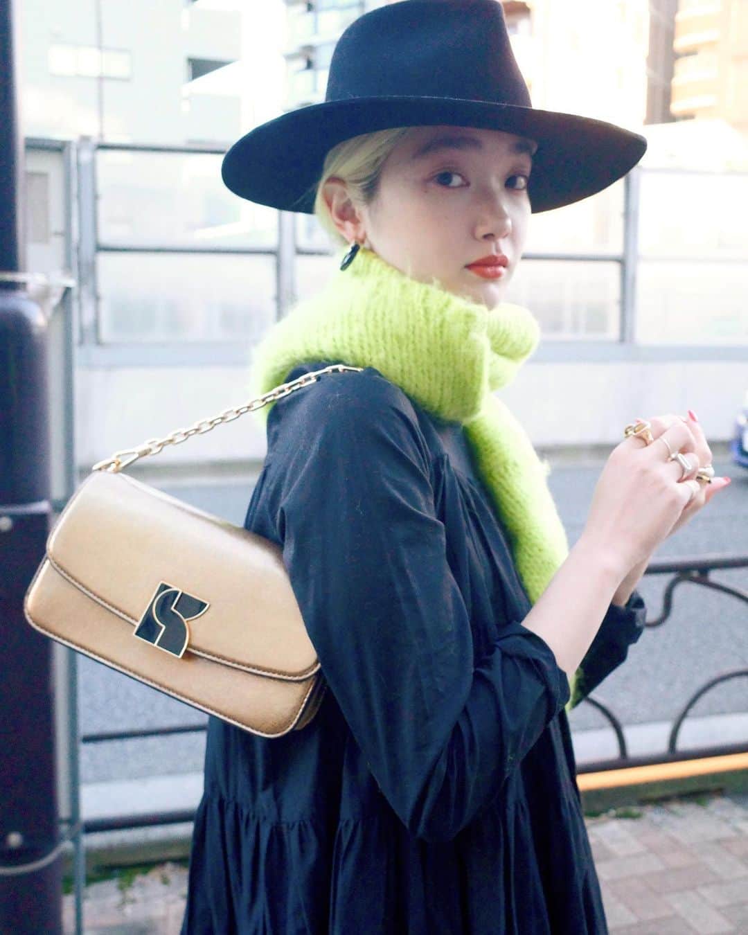 柳瀬未央のインスタグラム：「. @katespadejapan  ホリデーバッグ✨✨  #katespadejapan #katespadenydakota  #0138n_fashion」