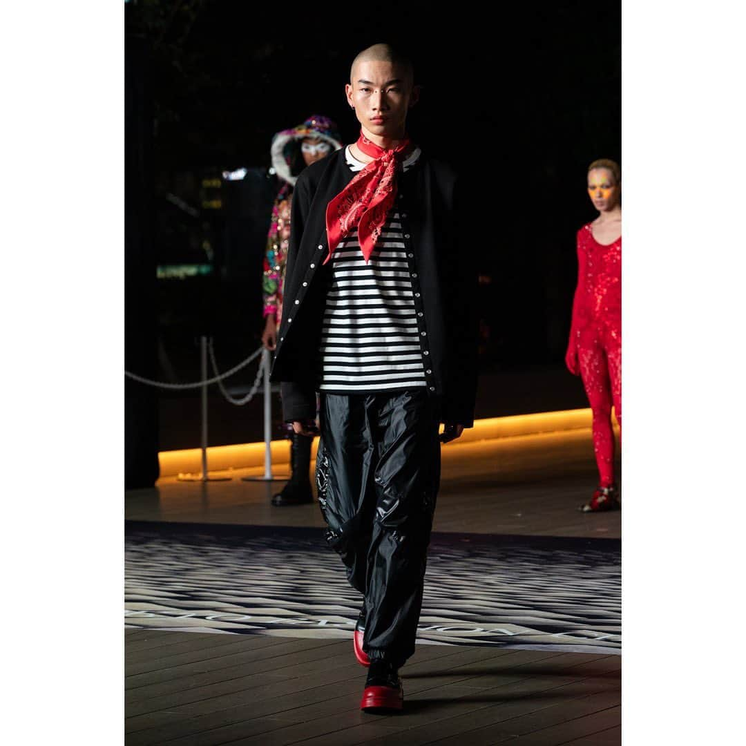 服部昌孝さんのインスタグラム写真 - (服部昌孝Instagram)「TOKYO FASHION CROSSING / FASHION HISTORY LIVE ー 渋谷PARCO RUNWAY @tfc__tokyo  Show Director：Tatsuhiko Kataoka @tatsuhiko_kataoka Styling： Masataka Hattori @masataka_hattori @hattori_pro_  Hair：Yusuke Morioka @pyuuuuuu Make-up： UDA @udashi @uda.kesho  Casting: @ummcasting  Show Music Select： Keigo Oyamada (Cornelius) Show Music Select & Live Mix： @kenji_takimi Live Streming: NAOHIRO UKAWA & DOMMUNE Photo：@koji.shimamuraph #TOKYOFASHIONCROSSING #TFC #TFC2023 #TFC2023aw #東京ファッションクロッシング #parco #runway #styling #fashion #shooting #works #rebecca #フレンチルック #masatakahattori #服部昌孝」11月26日 18時52分 - masataka_hattori