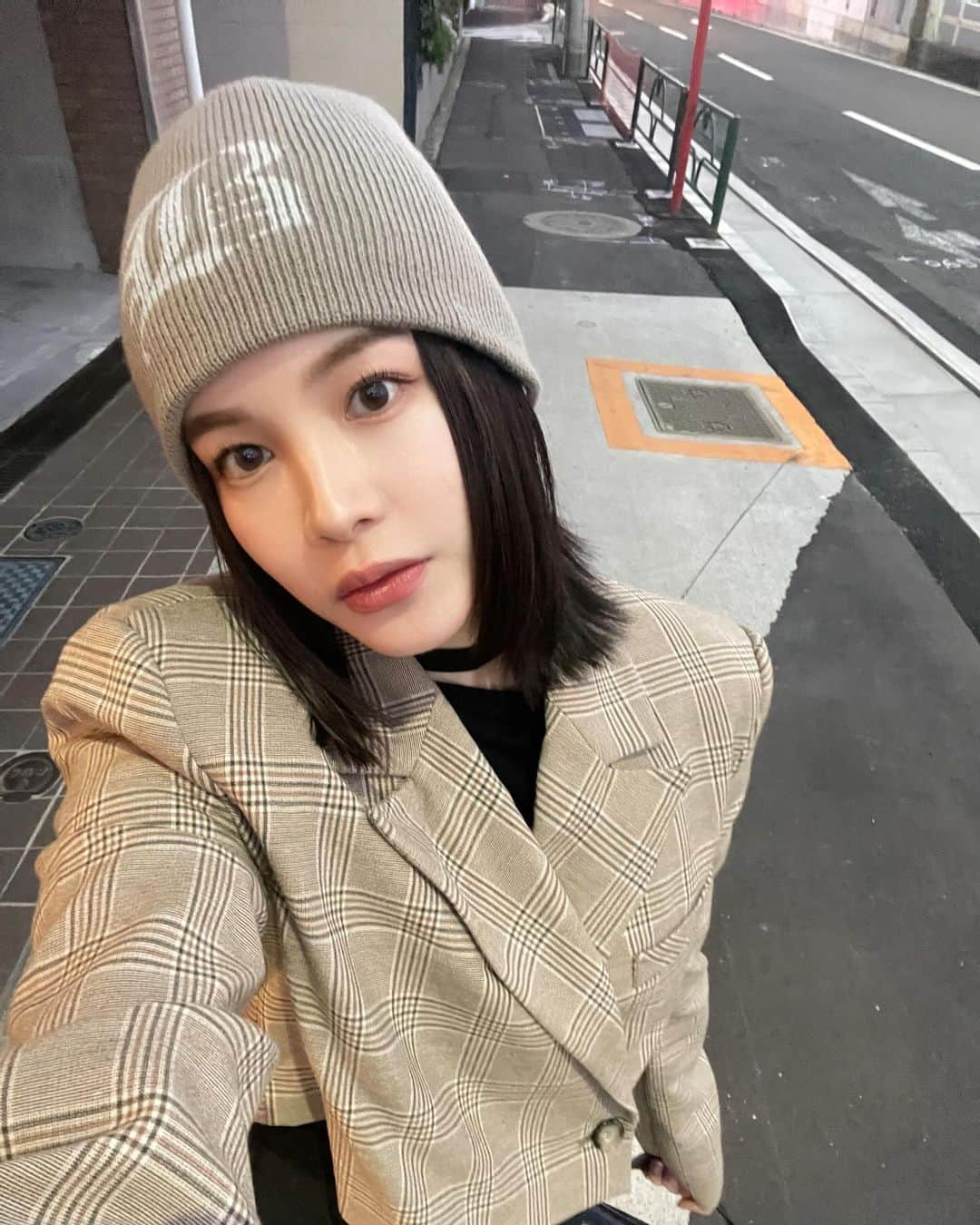 Lilmeさんのインスタグラム写真 - (LilmeInstagram)「ただいま日本〜🇯🇵  日本に帰ってきてすぐまつげパーマをしてきました！ パリジェンヌラッシュリフトを初めてやったんですが、 施術後目の広きが凄くてかなり驚いてます…笑 まつげパーマ、定期的にやりたい！！ 今回はここでしてきました🤍 @venusbelt_official . . . . . . . #ビーナスベルト #venusbelt #池袋まつげパーマ#まつげパーマ#パリジェンヌ#まつげパーマデザイン#池袋サロン #パリジェンヌラッシュリフト#マスカラ#韓国メイク#池袋まつげ#PR」11月26日 18時53分 - lilme_official