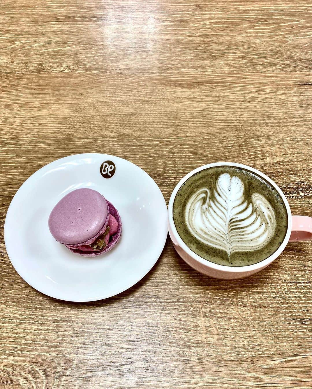 東京ベルエポック製菓調理専門学校のインスタグラム：「🧁☕️ホテルサービス＆フードビジネス科🥯🍹  今日のオープンキャンパスは韓国スペシャルでした🇰🇷 ・イサックサンド・トゥンカロン・チャコールラテ  ワイワイ楽しく美味しくできました😆✨  #東京ベルエポック製菓調理専門学校  #カフェ　#おしゃれカフェ　#カフェビジネス科　#バリスタ　#カフェスタッフ　#日々の暮らし　#手作り　#手作りお菓子　#手作りご飯　#おうちおやつ　#おうちカフェ　#カフェ好きと繋がりたい  #カフェスタグラム  #カフェ部  #コーヒー #西葛西  #専門学校 #学内実習  #カフェ開業  #カフェスイーツ　#おやつ部　#洋菓子  #焼菓子  #東京　#江戸川区　#カフェプロデュース」