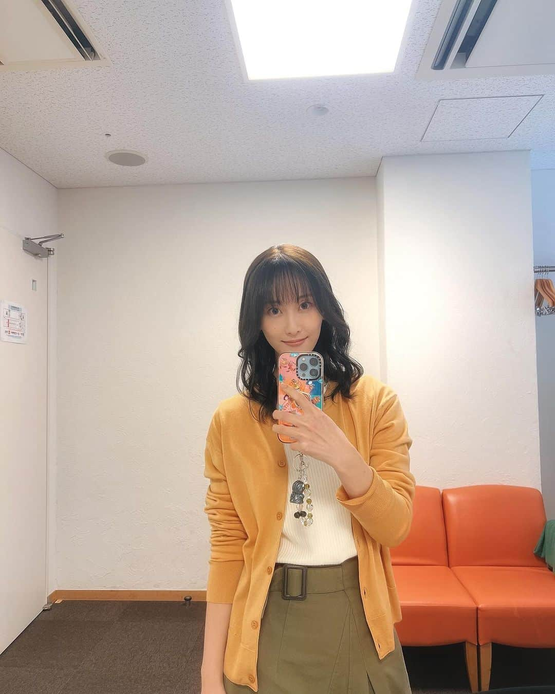 松井玲奈のインスタグラム：「今夜は『たとえあなたを忘れても』の放送日。 ぜひご覧ください✨」