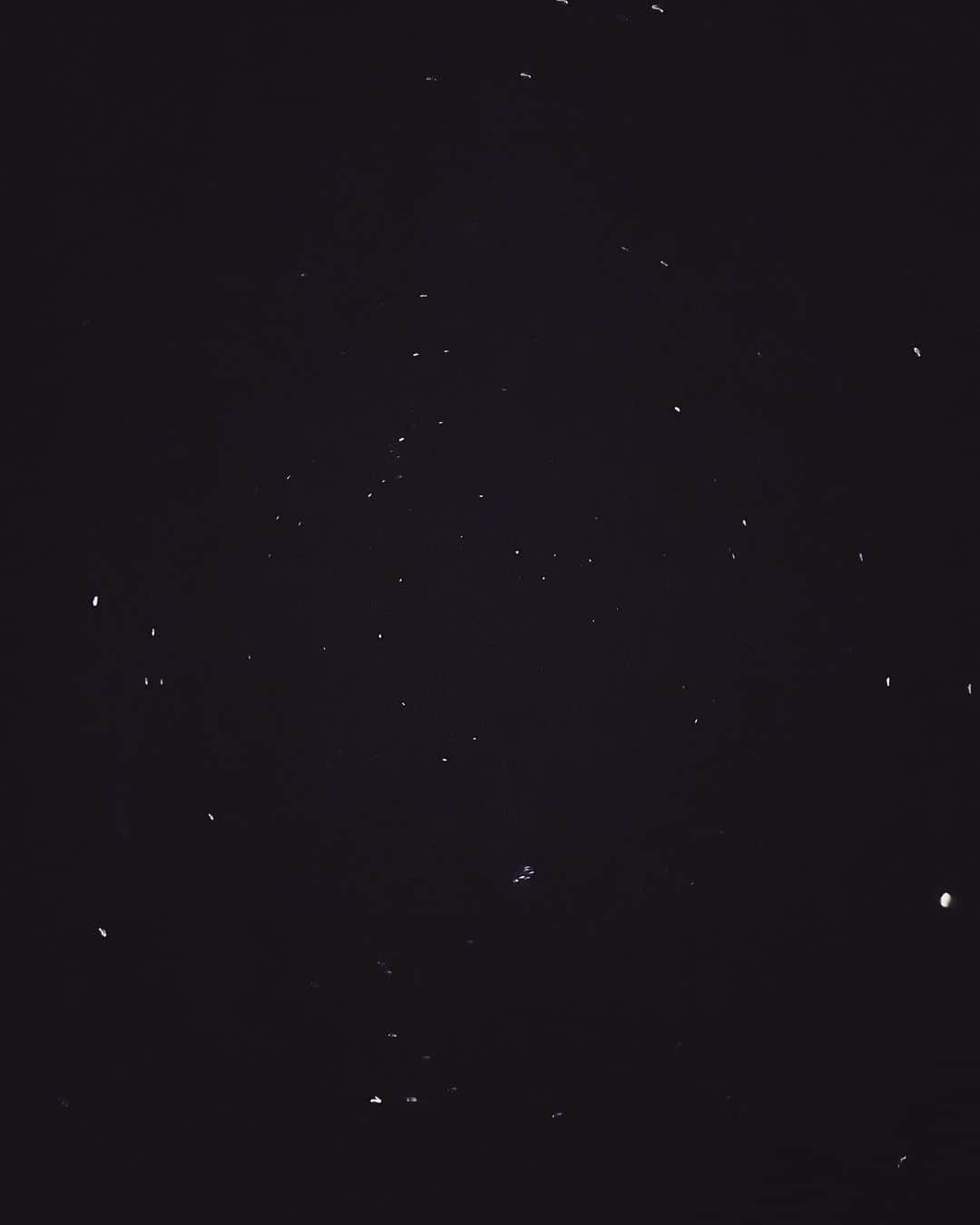 ジュリア・ミナトヤさんのインスタグラム写真 - (ジュリア・ミナトヤInstagram)「夜の至福時間🕯️🌙  セルフケアとリラックスのお風呂タイムで癒しのひととき  キャンドルが生活の一部になってから自分を休める時間が増えて嬉しい☺️♡」11月26日 19時17分 - julia.minatoya