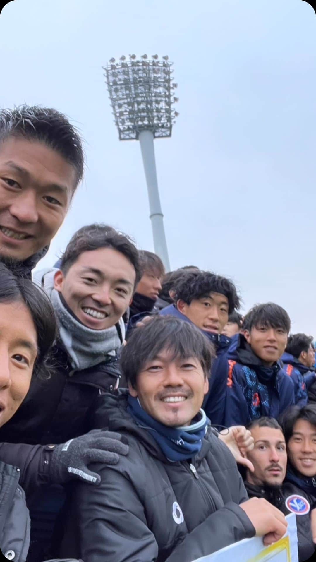 松井大輔のインスタグラム：「ホーム最終戦  #yokohama #team #1-1 #パルセイロ長野 #nagano #tokyo #kanagawa #daisukematsui #soccer #三ツ沢 #髪型 #style」