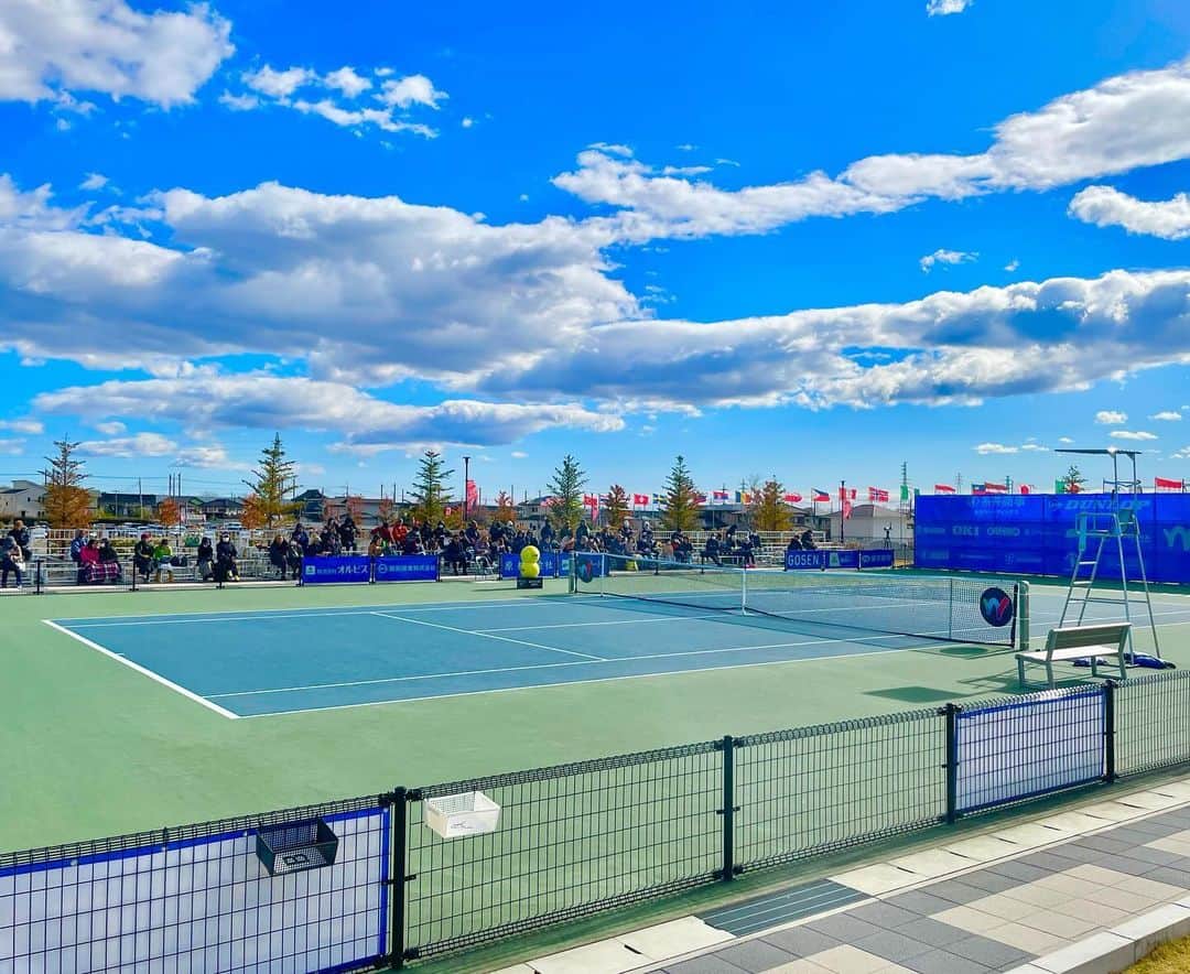 吉崎仁康さんのインスタグラム写真 - (吉崎仁康Instagram)「女子テニスの高崎国際オープン！昨日のダブルス決勝に続き、今日はシングルス決勝の実況を担当しました。中国勢対決ユアン・ユエ 対 バイ・ジュオシャンの決勝を解説 尾﨑里紗さんとお伝えしましたが、非常にレベルの高いラリーの応酬、バイ・ジュオシャンがストレート勝利で優勝を飾りました。国内でさらに多くの国際大会が開かれて盛り上がっていくといいですね♪  #高崎国際オープン  #itfworldtennistour  #清水善造メモリアルテニスコート #高崎財団  #itfw100  #清水善造 #100年前のウィンブルドン」11月26日 19時22分 - yoshiyasu.yoshizaki
