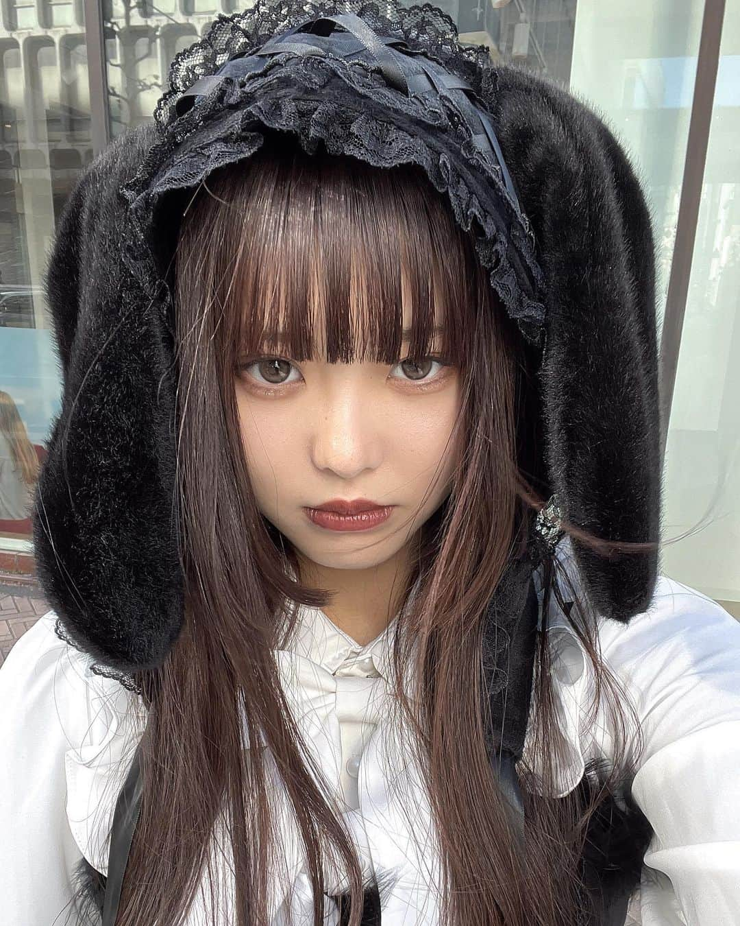 きりざきまいのインスタグラム：「原宿POPの撮影🫀🖤 今まで着たことのない系統の洋服で撮影楽しかったア」