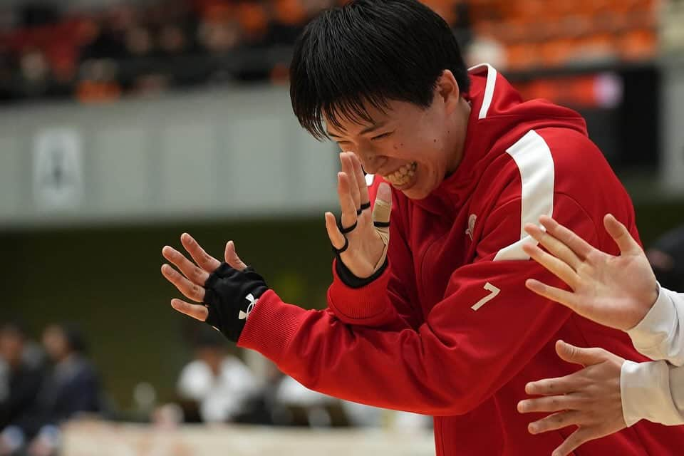 林咲希さんのインスタグラム写真 - (林咲希Instagram)「皇后杯2次ラウンド vs 拓殖大学 vs 秋田銀行  二日間たくさんのご声援ありがとうございました！！  皆さんの声すごく心強かったです！ ありがとうございました☺️✨ 来週はまたリーグ戦が再開します！  ルイさんの地元北海道⛄️❄️  #皇后杯 #Wリーグ #富士通レッドウェーブ  清美さんに会えて嬉しかったぁ☺️」11月26日 19時23分 - h_kiki__7