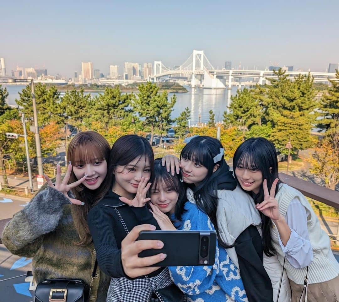 向井怜衣さんのインスタグラム写真 - (向井怜衣Instagram)「Google Pixel のベストテイク機能 を使って夏休み編5人で表情を変えて遊んだんじゃ☝🏿  ほんまに機能にビックリした😳  YouTubeにて特別映像公開‼️ ストーリーのURLから飛んでね💕︎  あと Google Pixel が当たるキャンペーン もしとるよ💕   #今日好き  #ベストテイクで盛ってやるのさ #PR」11月26日 19時36分 - rei_toy0625