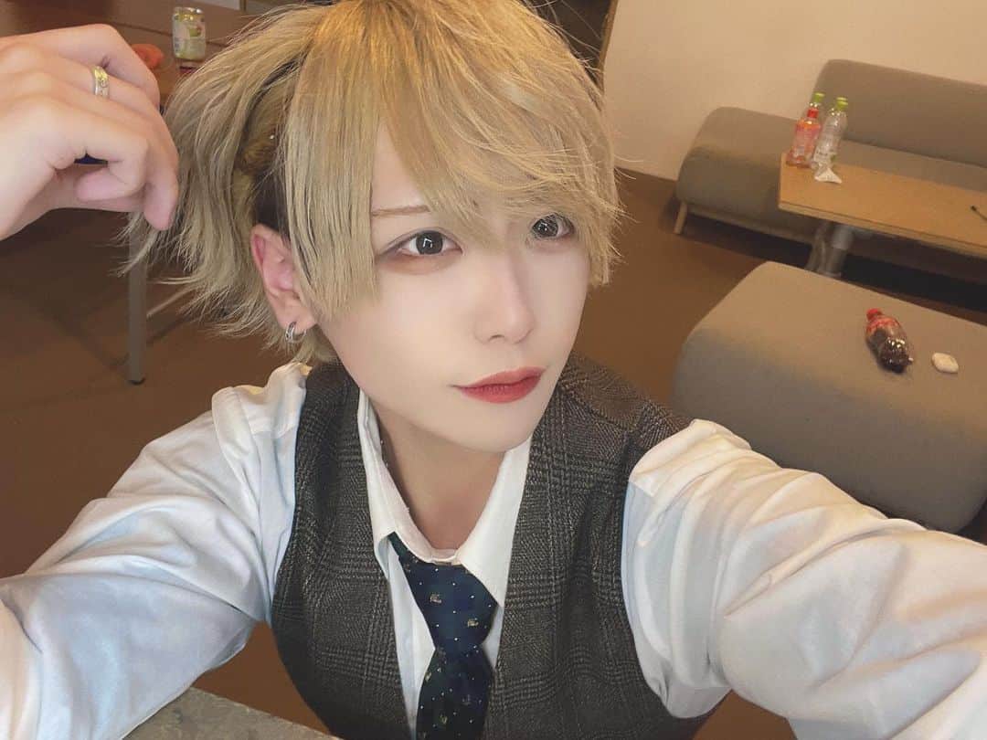 日野誓さんのインスタグラム写真 - (日野誓Instagram)「みみかけ！」11月26日 19時42分 - evercon_koki