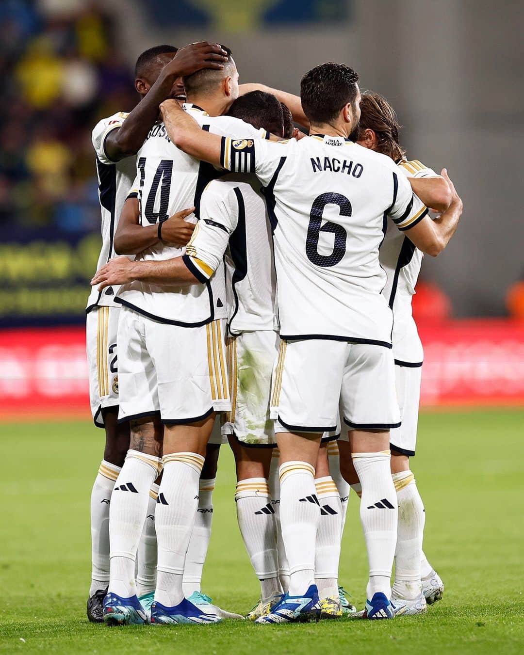 レアル・マドリードのインスタグラム：「🔥 THIS TEAM! 🍍 ¡EQUIPAZO!  #CádizRealMadrid」
