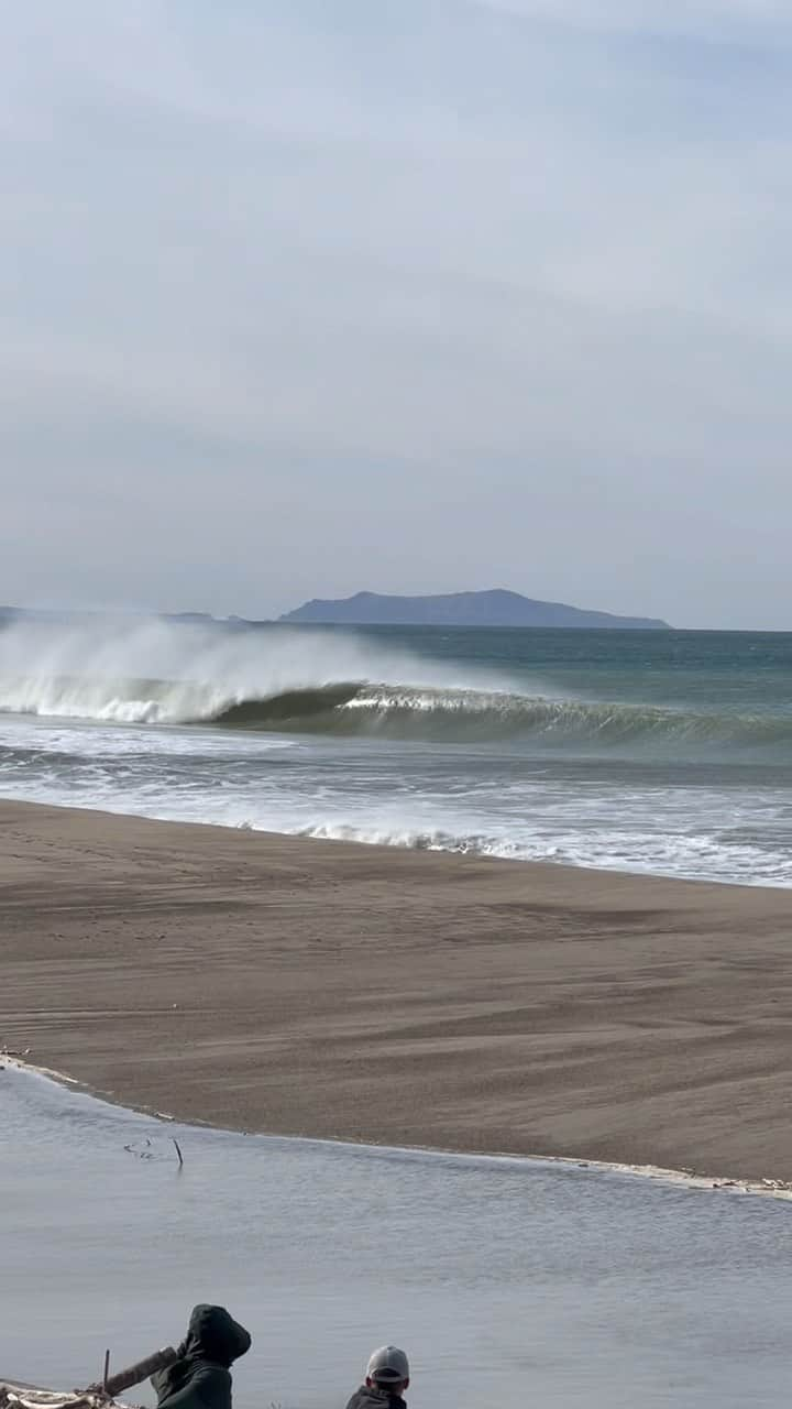 surflineのインスタグラム：「Santa Ana winds 🤤」