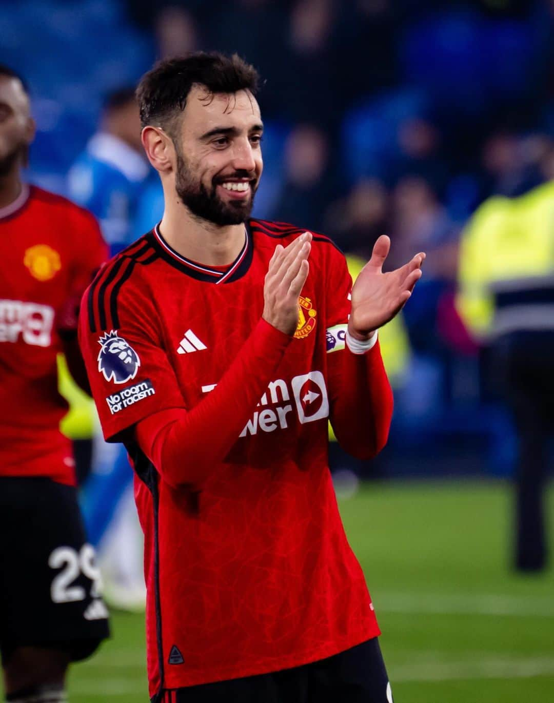 マンチェスター・ユナイテッドのインスタグラム：「The skipper was full of praise for our youngsters! 👏  #MUFC #ManUtd #BrunoFernandes #PremierLeague」