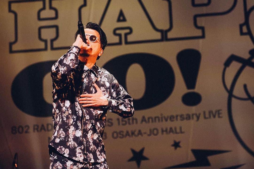 FM802のインスタグラム：「802 RADIO MASTERS 15th Anniversary LIVE GO! HAPPY GO!🎉#ヒロト55  11/26(日)📍大阪城ホール  #KREVA が登場✨  このイベントのライブ音源の一部は 随時 #FM802「802 RADIO MASTERS」にて オンエア！📻   📷日吉"JP"純平 @junpeihiyoshi」