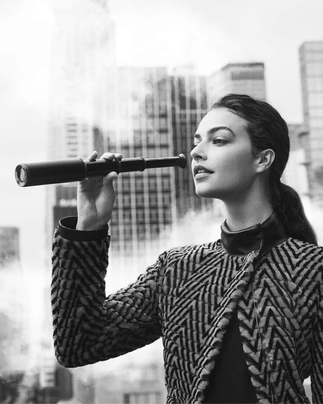 Armani Officialのインスタグラム：「Overlooking New York. ⁣ Discover the Emporio Armani Fall Winter 2023-24 Collection at the link in bio. ⁣ ⁣ ⁣ Credits: @gstyles⁣ Stylist: @gabriellak_j⁣ Model: @marie_teissonniere」