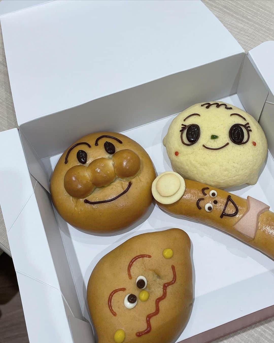 津代美月さんのインスタグラム写真 - (津代美月Instagram)「. アンパンマンミュージアム最高 初めて中まで入った ( ᴖ_ᴖ )‎♩  ネーム作ってファンの人に見せたら 自分で作る人いるんだって言われておもろかった居るよね？？？てかみづきで作ってよね( ᴖ_ᴖ )‎？  #アンパンマンミュージアム #横浜 #epine」11月26日 22時01分 - __tsushiromizuki