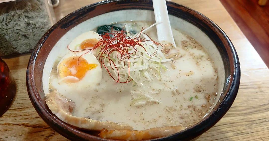 越中睦士のインスタグラム：「先日久しぶりに行った🍜  #俺流塩らーめん」