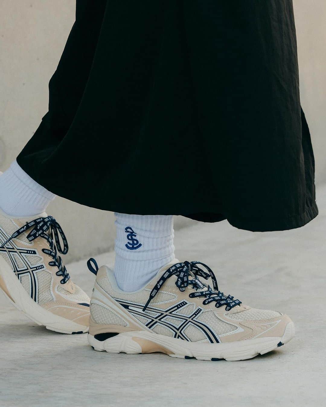 DOVER STREET MARKET GINZAさんのインスタグラム写真 - (DOVER STREET MARKET GINZAInstagram)「ASICS x Costs launches on 28th November at Dover Street Market Ginza 2F and on the DSMG E-SHOP. @asics_sportstyle  @costs_sz  @doverstreetmarketginza  #doverstreetmarketginza」11月26日 22時12分 - doverstreetmarketginza