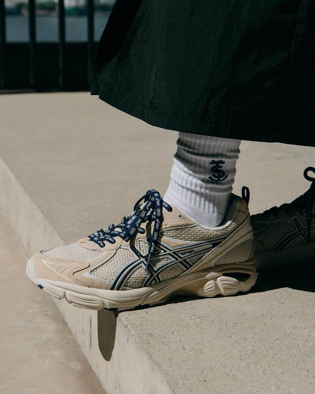 DOVER STREET MARKET GINZAさんのインスタグラム写真 - (DOVER STREET MARKET GINZAInstagram)「ASICS x Costs launches on 28th November at Dover Street Market Ginza 2F and on the DSMG E-SHOP. @asics_sportstyle  @costs_sz  @doverstreetmarketginza  #doverstreetmarketginza」11月26日 22時16分 - doverstreetmarketginza