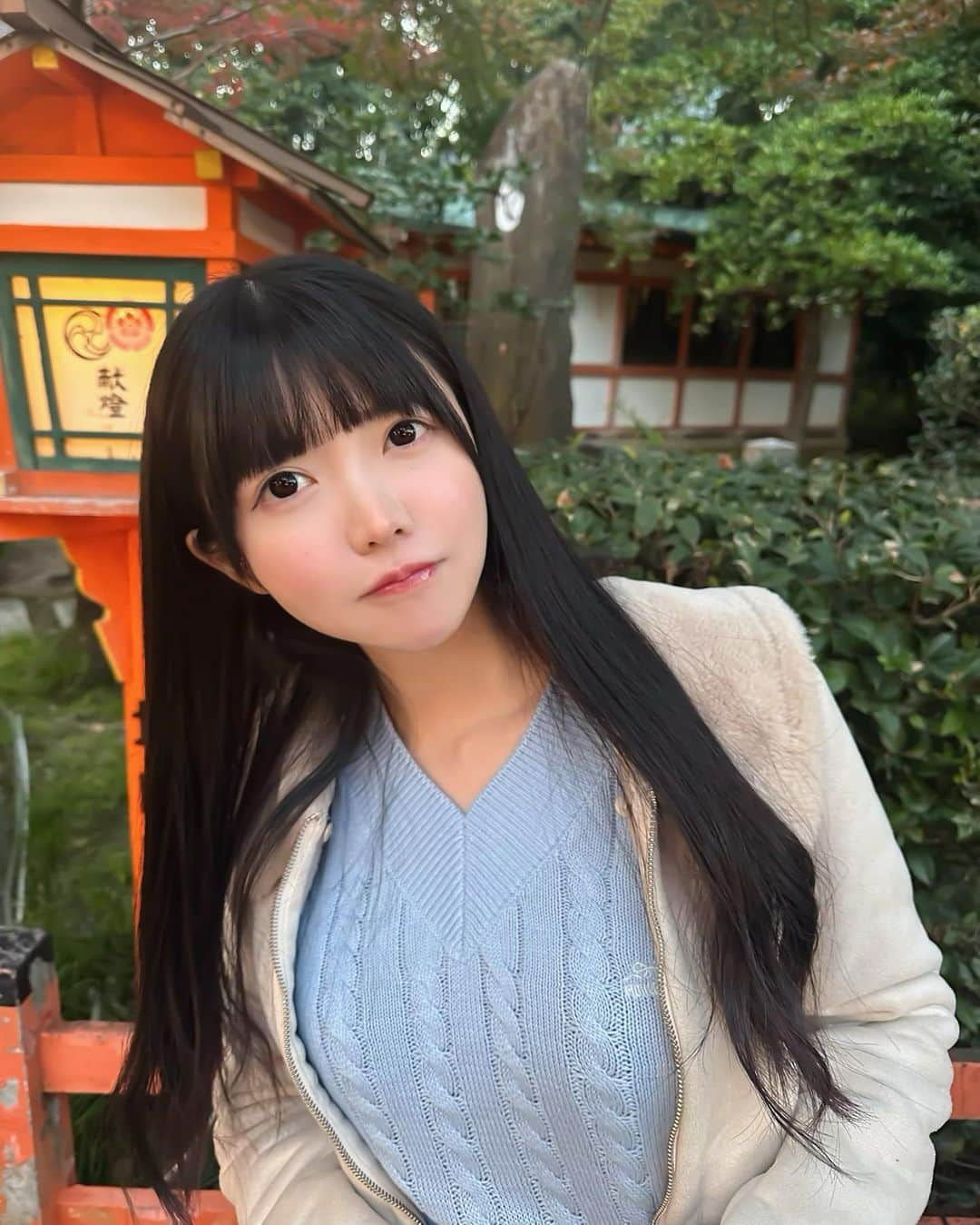 小野寺梓さんのインスタグラム写真 - (小野寺梓Instagram)「京都⛩  昨日は滋賀、今日は京都に行きました！ 色んな土地に私を好いてくれている方がいるって幸せだなあ𓈒𓂂𓏸  #京都 #kyoto  #八坂神社  #南座  #京都タワー  #miia #黒髪 #黒髪ロング #攝影 #旅遊攝影 #拍攝 #寫真 #攝影日記 #人像攝影 #攝影師 #互惠 #拍照 #人像摄影 #攝影日常」11月26日 22時17分 - onoderaco