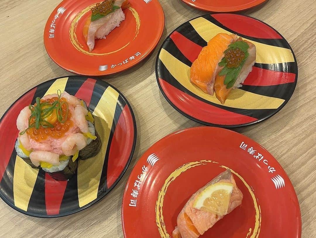 小越春花さんのインスタグラム写真 - (小越春花Instagram)「🍣 新潟県内のかっぱ寿司さんで、わたしたちが考案した新メニューが販売中です！12月3日までです！さーーーもんだーーいすきなの！！うれしいいですありがとうございますありがとうございます！🥲🤍 ぜひ食べてみてください！ #かっぱ寿司#回転寿司#NGT48#小越春花#🍣」11月26日 22時19分 - haruka_2525_ngt48