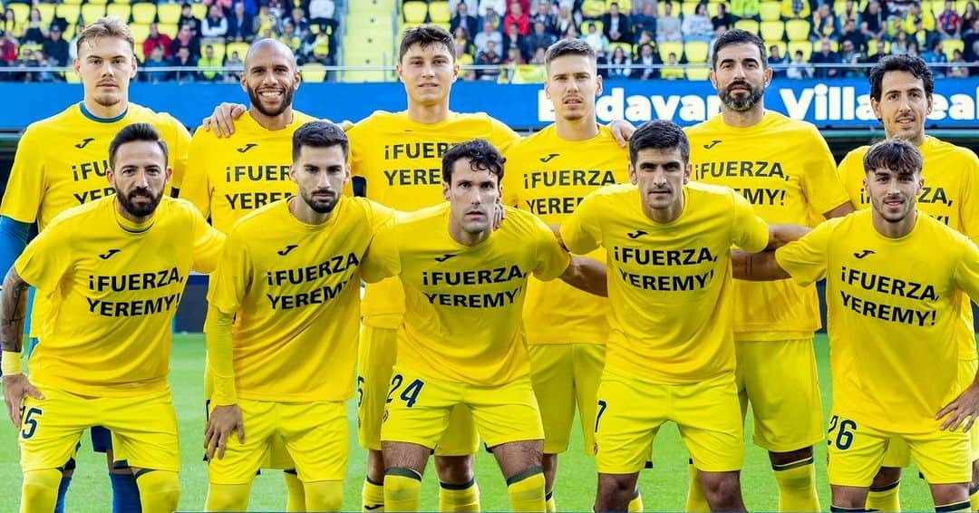 ビジャレアルCFのインスタグラム：「FORÇA, @yeresantos10 💪!!!」