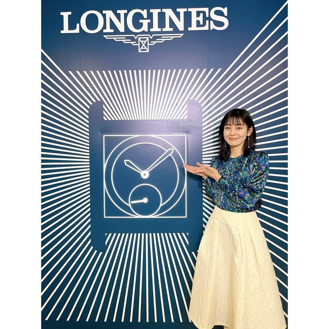 今井りかさんのインスタグラム写真 - (今井りかInstagram)「⁡ ⁡ The Japan Cap in association with LONGINES 2023 ⁡ ロンジンの時計を付けて レセプションパーティにお邪魔しました。 ⁡ MCの国山ハセンさんと 楽しくお話しさせていただきました✨ (3枚目マネージャーさんが撮ってくれたお写真) ⁡ 会場の皆さまも温かく見守ってくださって ありがとうございました🥂💫 ⁡ ⁡ 時計　@longines 衣装　@designworks_ladies_official ⁡ ⁡ #party #ゲスト出演 #ジャパンカップ #イクイノックス強すぎる #世界ランクNO1 #パンサラッサ大歓声 #応援に力入る📣 #トリガミ ⁡」11月26日 22時28分 - rica_imai