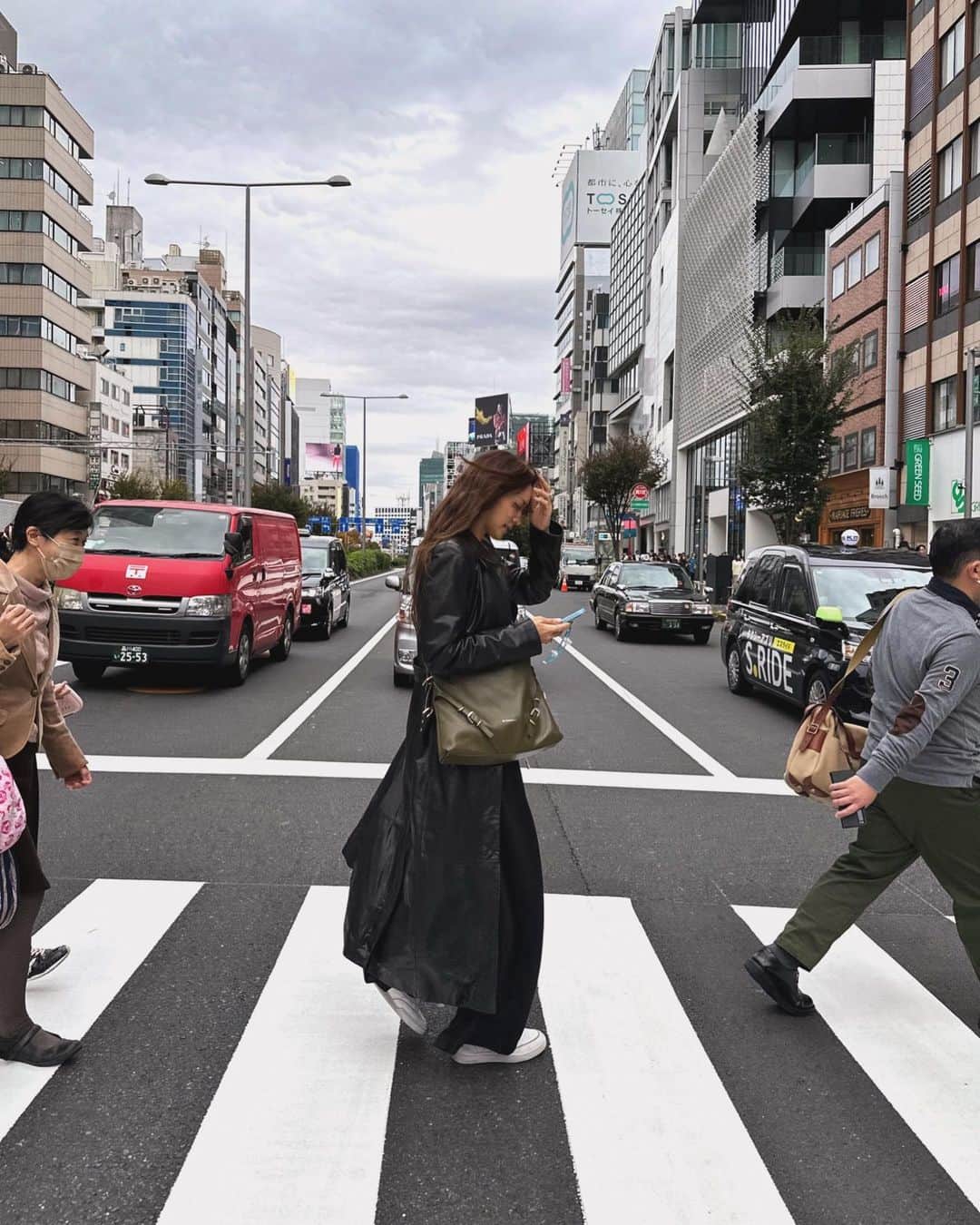 キム・スヒョンのインスタグラム：「hi Tokyo 🌞」