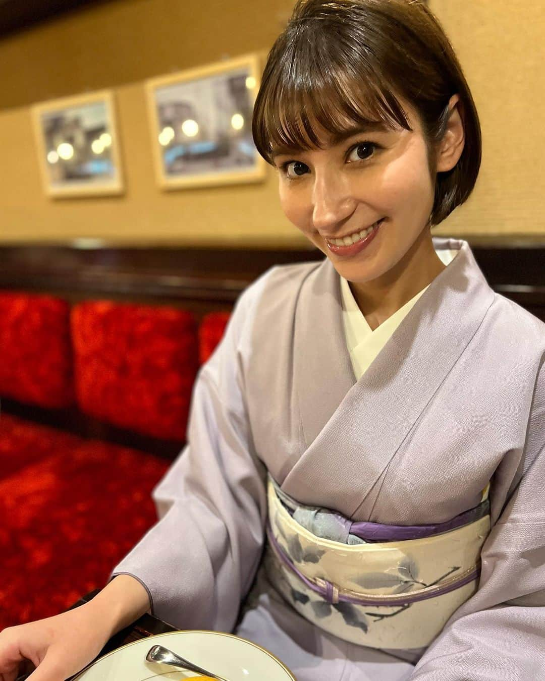 澤田愛美さんのインスタグラム写真 - (澤田愛美Instagram)「.  茶道のお稽古に行ってきました🍵  お点前をマスターするまでだいぶ遠いのですが🫣 先生から教わっている時間が楽しくて😊✨ ふわふわ泡の美味しいお抹茶が点てられるように なりたいです🕊️  カフェの写真はお稽古の後。 スイーツは別腹ですよね🤫  .   #遠州流 #茶道 #お稽古 #抹茶 #珈琲茶館麦藁帽子 #コーヒー #カフェ #レトロ #青森市カフェ #着物 #着物でおでかけ #江戸小紋」11月26日 22時47分 - amy____oxox