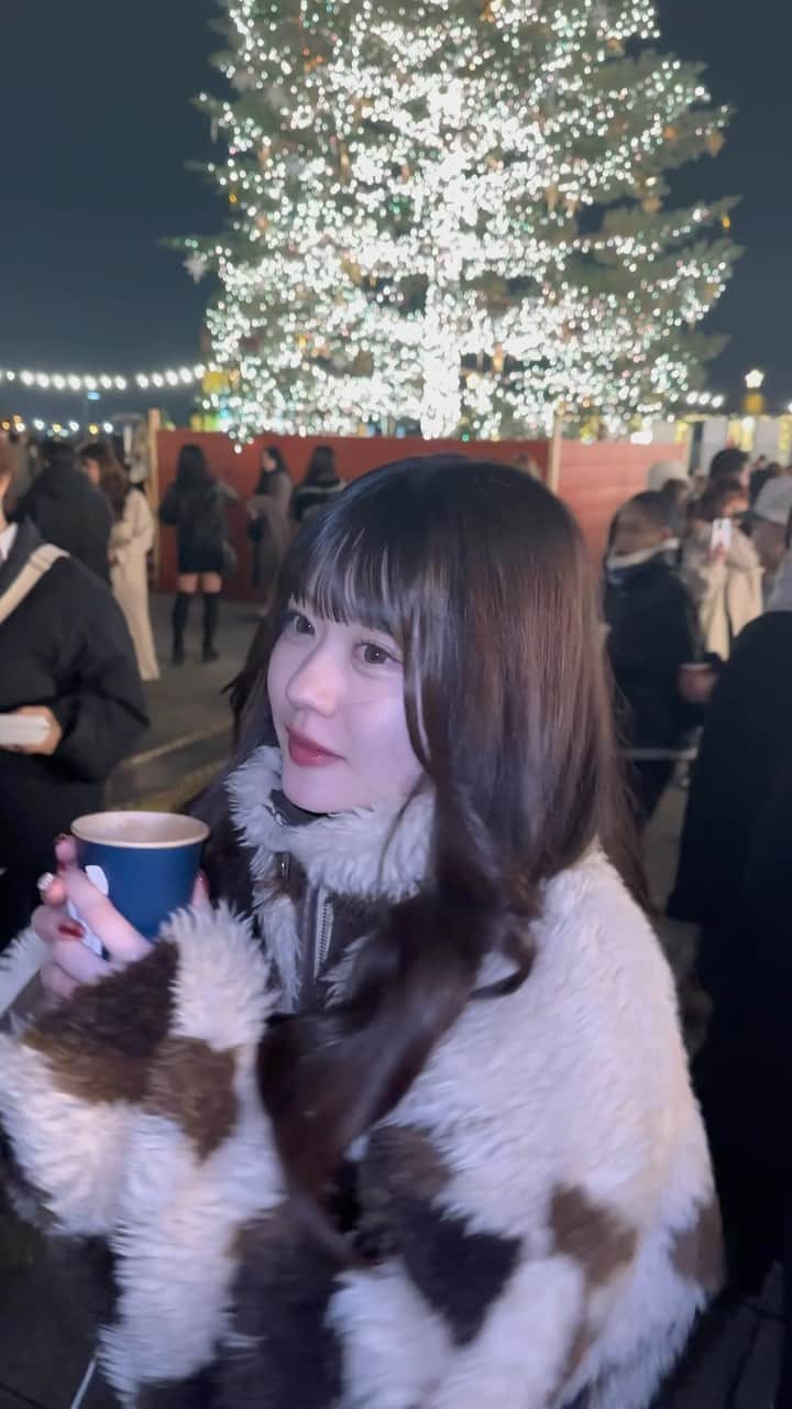 のインスタグラム：「一緒にイルミみにいこー #jkブランド #ljk #jk #クリスマスマーケット」