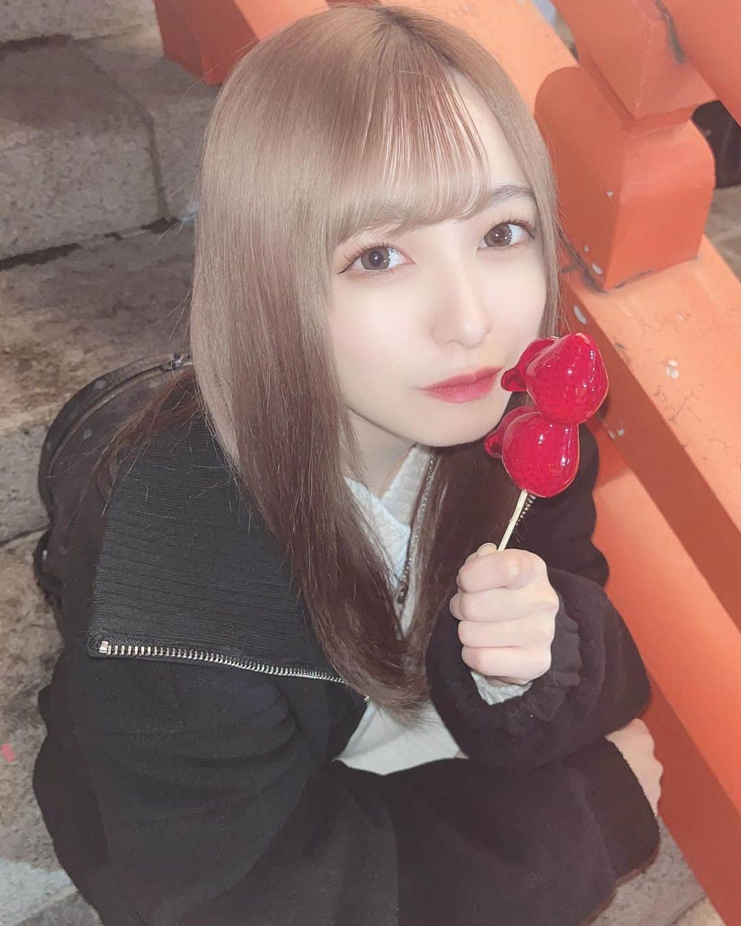 早川渚紗さんのインスタグラム写真 - (早川渚紗Instagram)「. いちごあめ🍓」11月26日 23時16分 - nagisa_hayakawa_