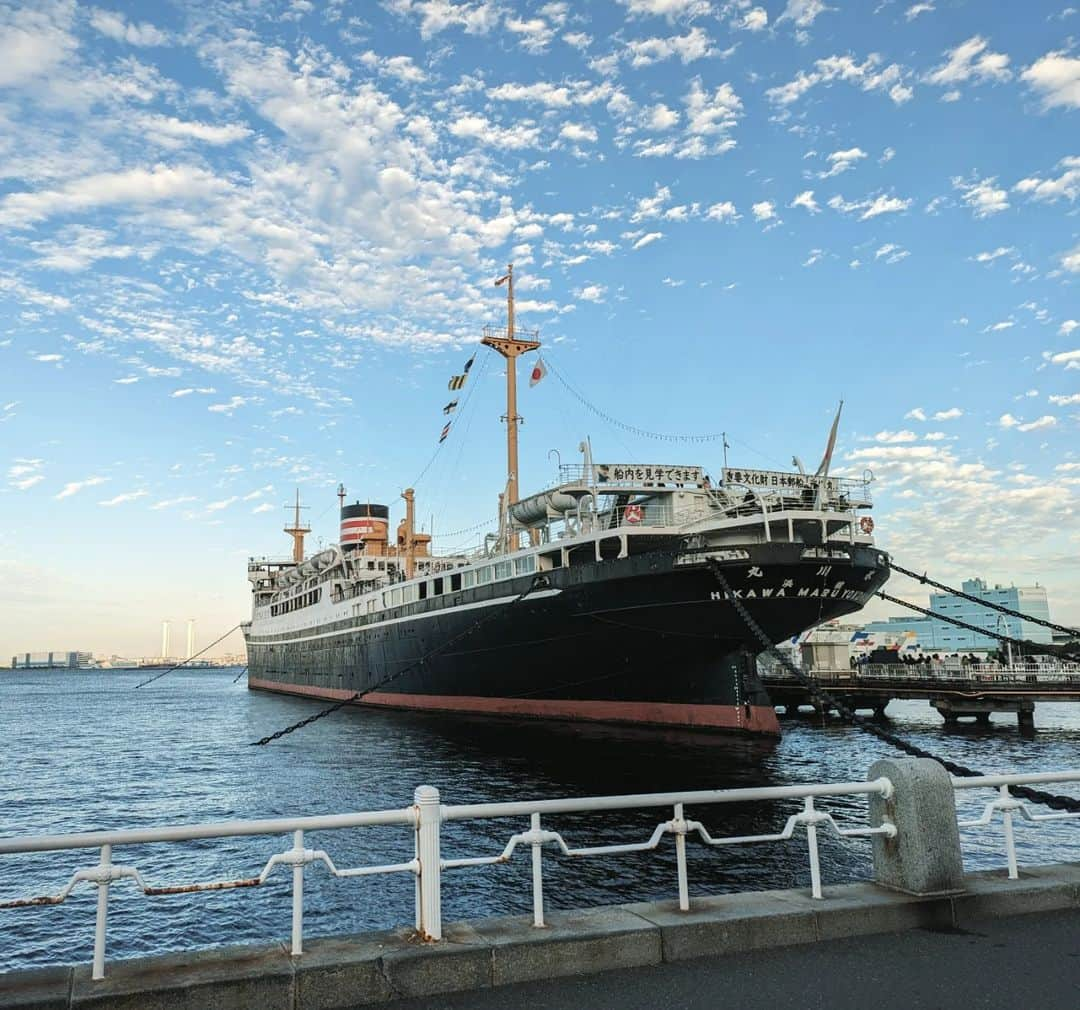 宮田愛子さんのインスタグラム写真 - (宮田愛子Instagram)「横浜の空は青かった…！ 鎌倉、藤沢といい神奈川に毎度魅了されています。 週末は高確率で出没しそう。  中華街の、点心・粥・揚げパンの朝ご飯サイコー！ アンパンマンに会えて子供たちも満足そうでした😊」11月26日 23時20分 - miyata.aiko