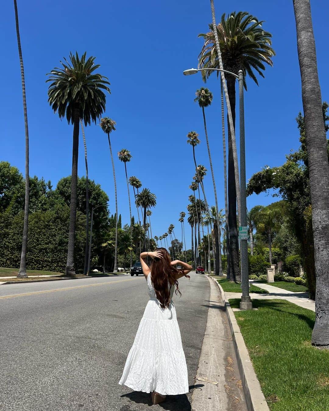 MiyakeKasumi さんのインスタグラム写真 - (MiyakeKasumi Instagram)「ビバリーヒルズ✨✨✨  ヤシの木がかわよい🌴🌴🌴   #ビバリーヒルズ  #ロサンゼルス  #ロサンゼルス旅行  #ヤシの木 #beverlyhills  #losangeles  #los  #la  #palmtree」11月26日 23時23分 - 1225kasumi
