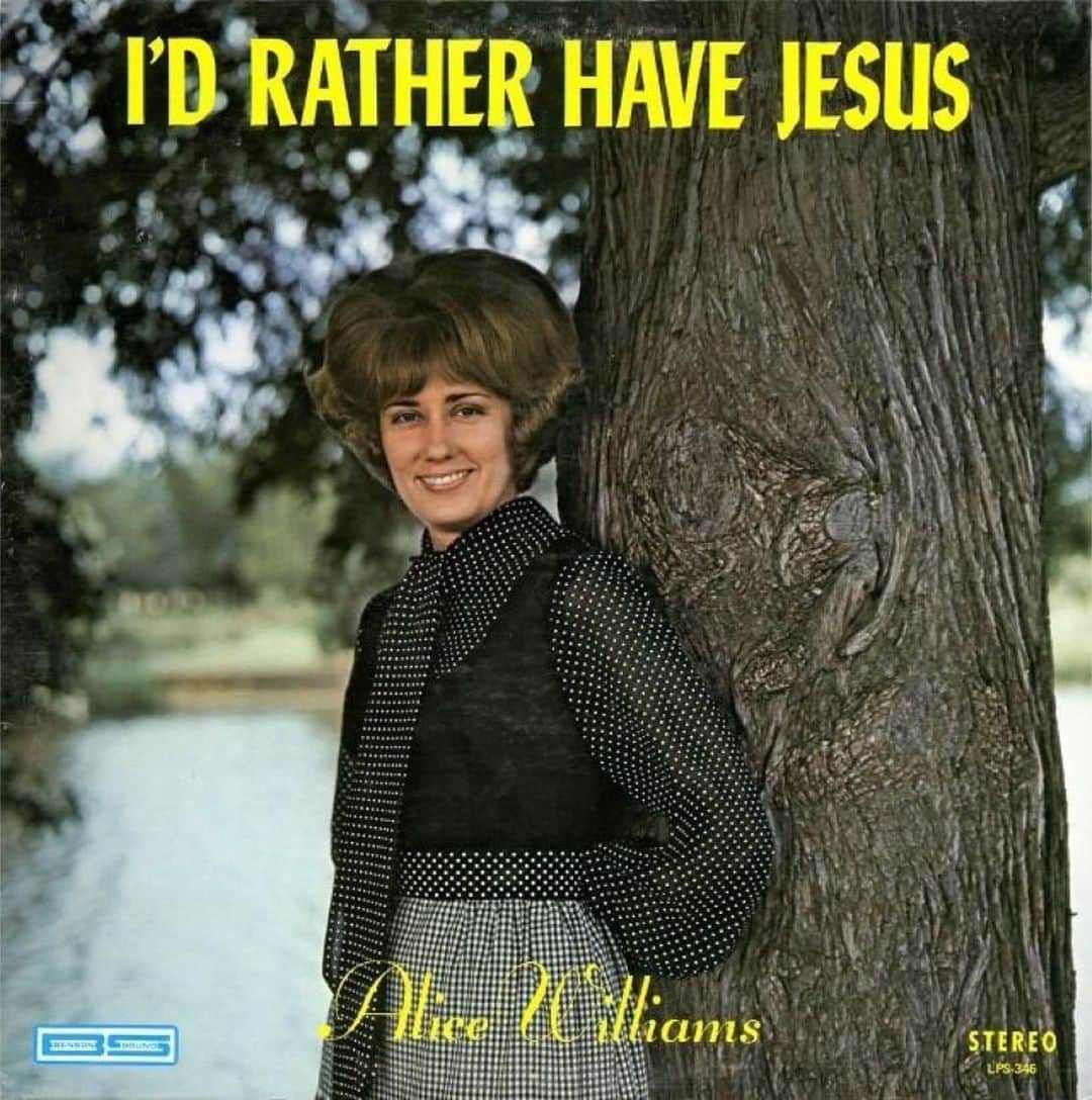 エイミー・セダリスのインスタグラム：「#sundee  • #sundee  @vintage.covers ・・・ Alice Williams – I'd Rather Have Jesus  #albumcover #vintagealbumcover #badalbumcover #awkwardalbumcover #lpcover #vinyl #vinylrecord #folkmusic #countrymusic #gospel #gospelmusic  #woman #portraitphotography」