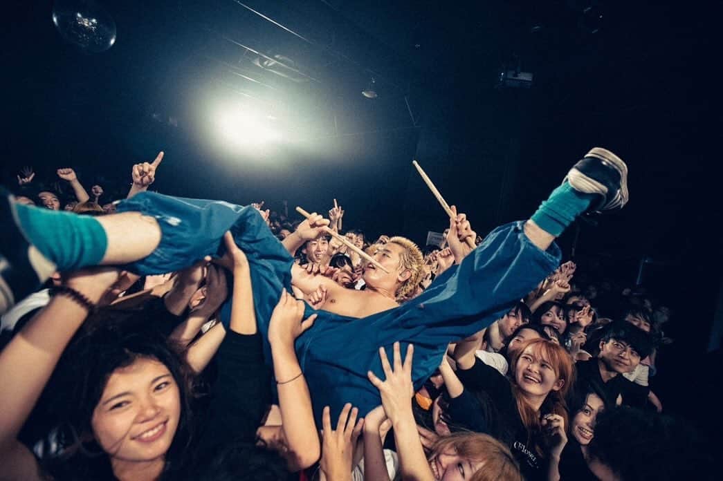 小松謙太さんのインスタグラム写真 - (小松謙太Instagram)「11/24 仙台Rensa ヨーロー劇場 TOUR2023  ツアー完走！  @ayumu10.18」11月26日 23時50分 - komatsu.dragon