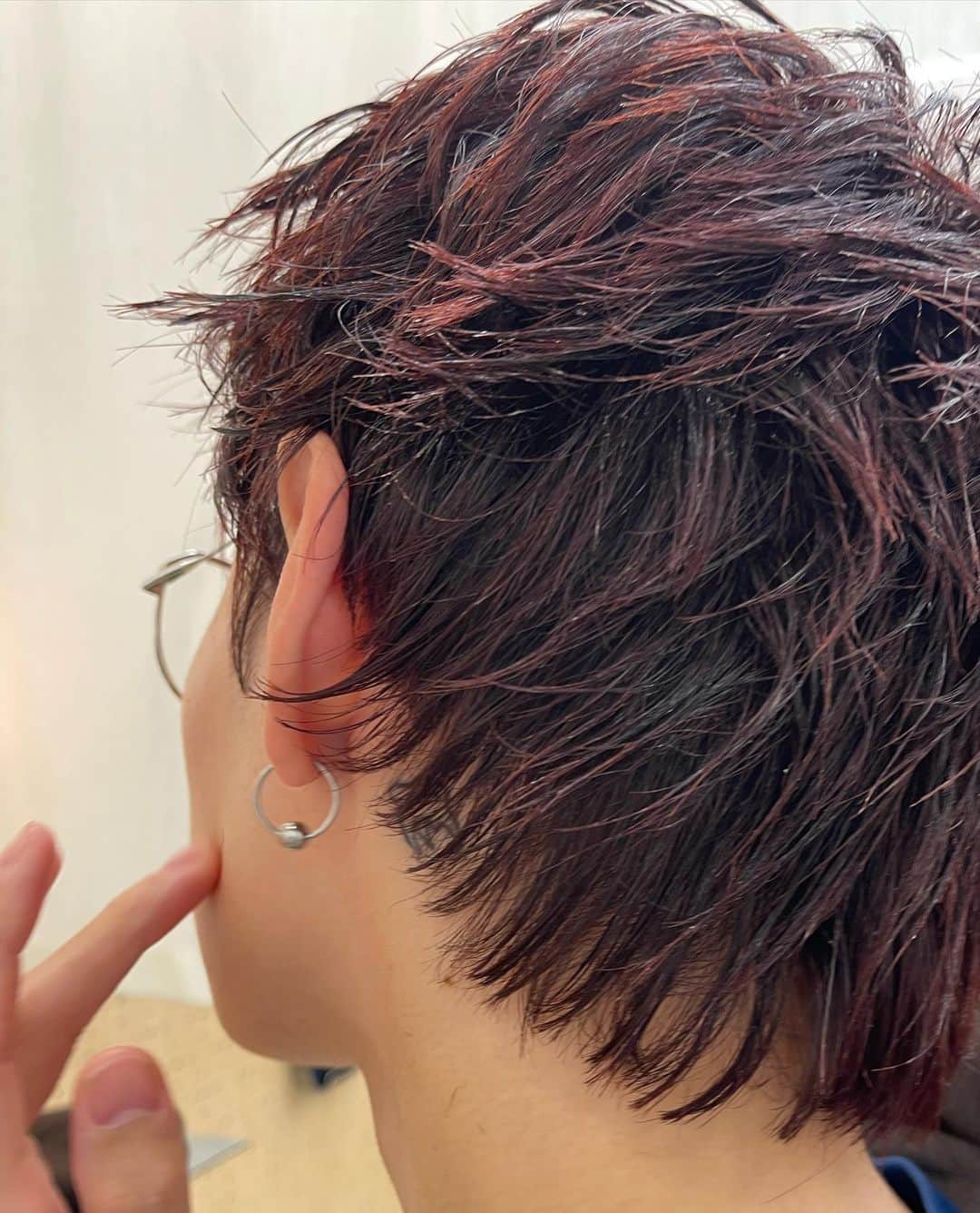 磯田 基徳さんのインスタグラム写真 - (磯田 基徳Instagram)「staffの髪切るの緊張するし、楽しぃ！ 皆んな切らせて！少し変えるから！」11月27日 0時00分 - isodango