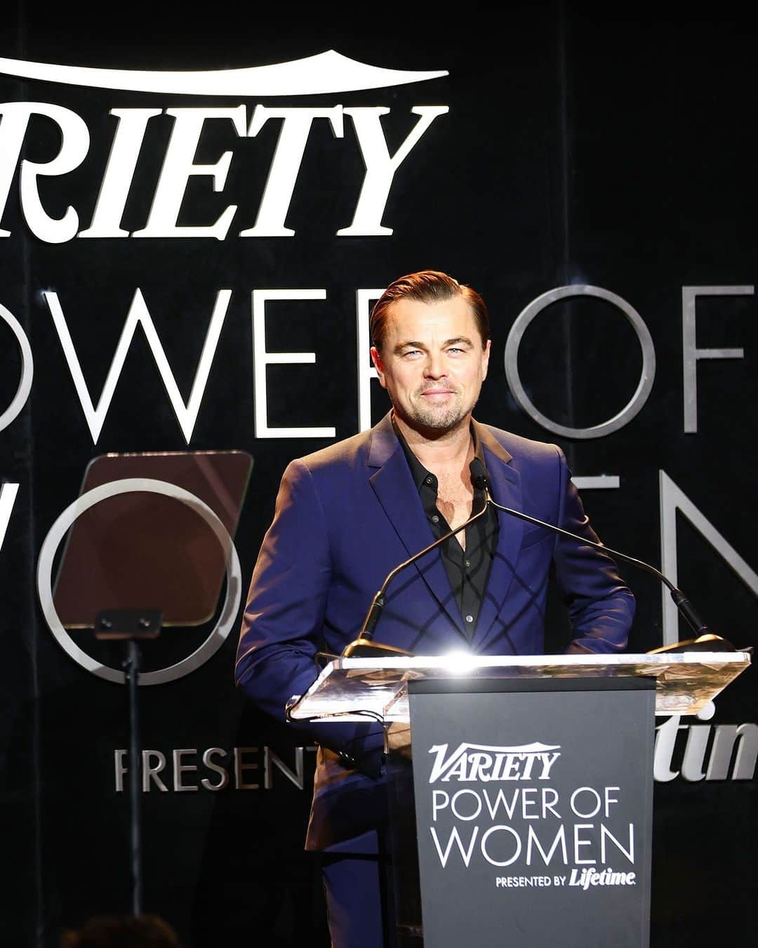 ポールスミスのインスタグラム：「Leonardo DiCaprio @leonardodicaprio looked sharp in a navy Paul Smith suit at ‘Variety Power of Women Los Angeles’ Presented By Lifetime last week.  🔗 Get the look at the link in bio.  #PaulSmith」