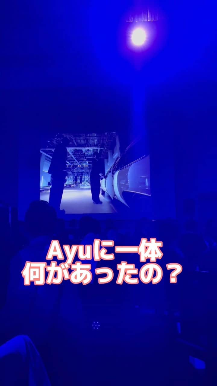 みかんのインスタグラム：「友達の結婚式💒 こんな爆笑した披露宴は きっとこれまでもこれからも2度とない😂 この動画だけでどれだけの方に愛されてるか 本当にこの夫婦の人柄がよく分かる👏  腹よじれた😆  あっ！時差動画過ぎてごめん🙏 半年前😆😆😆  #チープタウン #披露宴 #ずっと爆笑 #おもてなしの塊 #ものまねみかん」