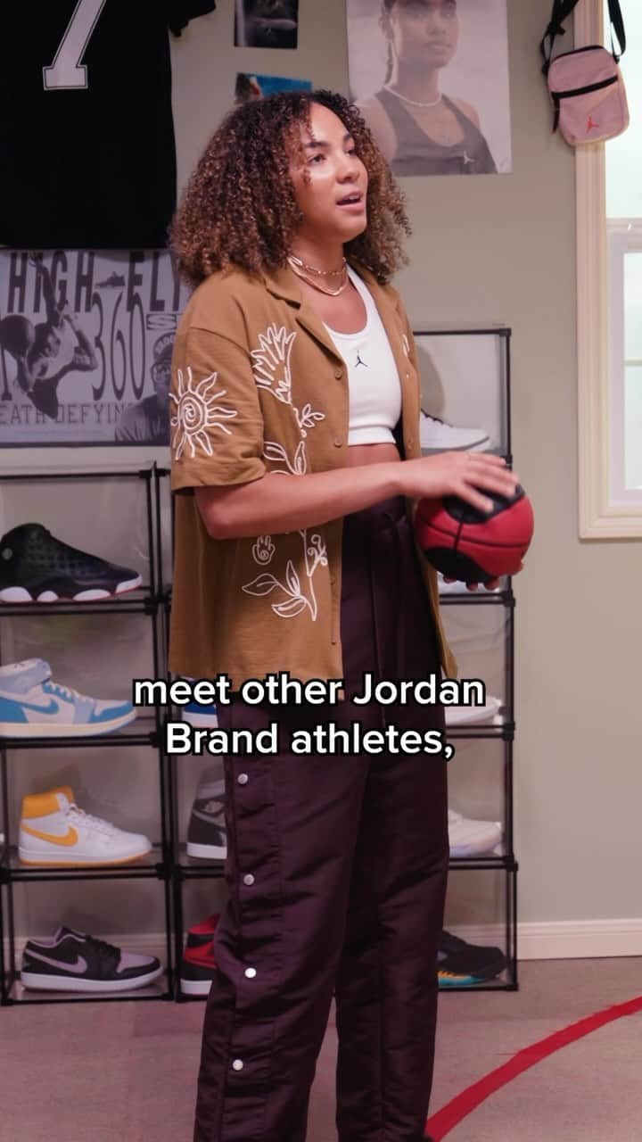 Jordanのインスタグラム：「Hoopers really run in the family.  Welcome, @kiki.rice」