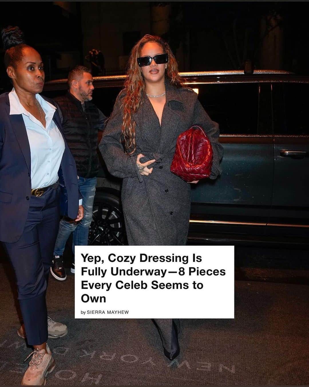 WHO WHAT WEARのインスタグラム：「Cozy, easy-to-wear pieces become a source of comfort amid the inconsistent temperatures of fall. Given their carefully curated wardrobes, celebrities serve as perfect sources of inspiration for our autumn shopping lists with their street style looks. To determine the comfiest (but still stylish) basics to have on hand this season, we rounded up 8 must-have pieces every celeb seems to be wearing at the link in our bio.  photos: getty images, the image direct」