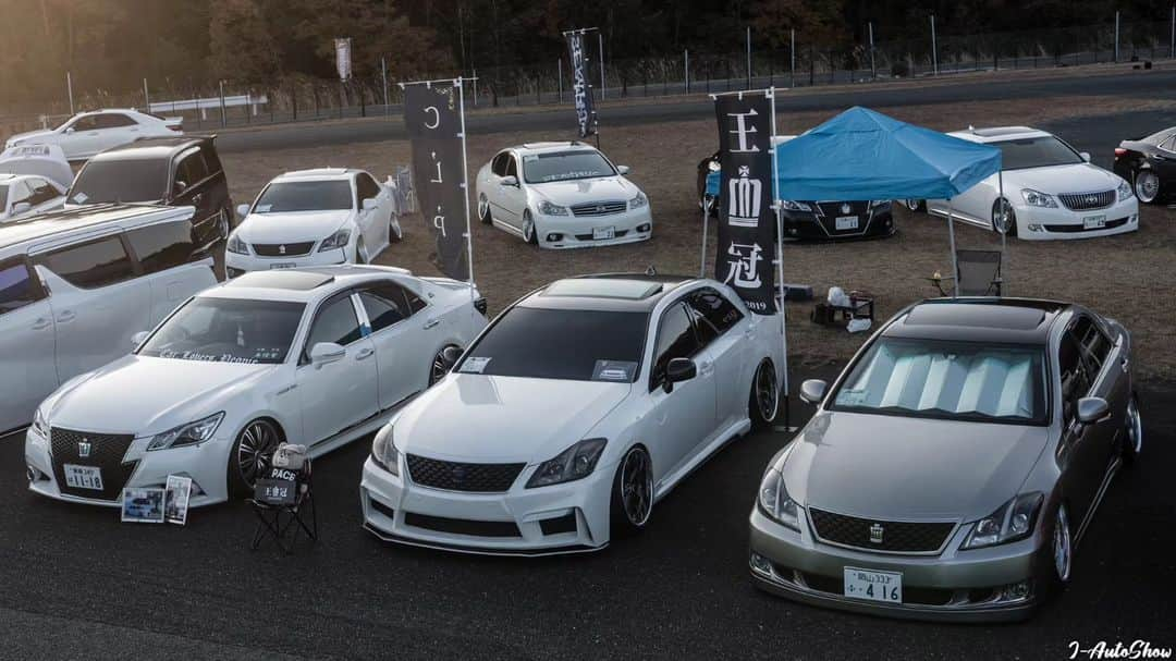 J-Auto Showさんのインスタグラム写真 - (J-Auto ShowInstagram)「#JAutoShow #SONYFX3 #carphotographer #50mmf12gm #トップスタイル #トップスタイル杯 #vipcar #VIPSTYLE #VIPSEDAN #sedankings #sedangang #vipカー #shakotan #車高短 #クラウン #toyotacrown」11月27日 2時28分 - jautoshow