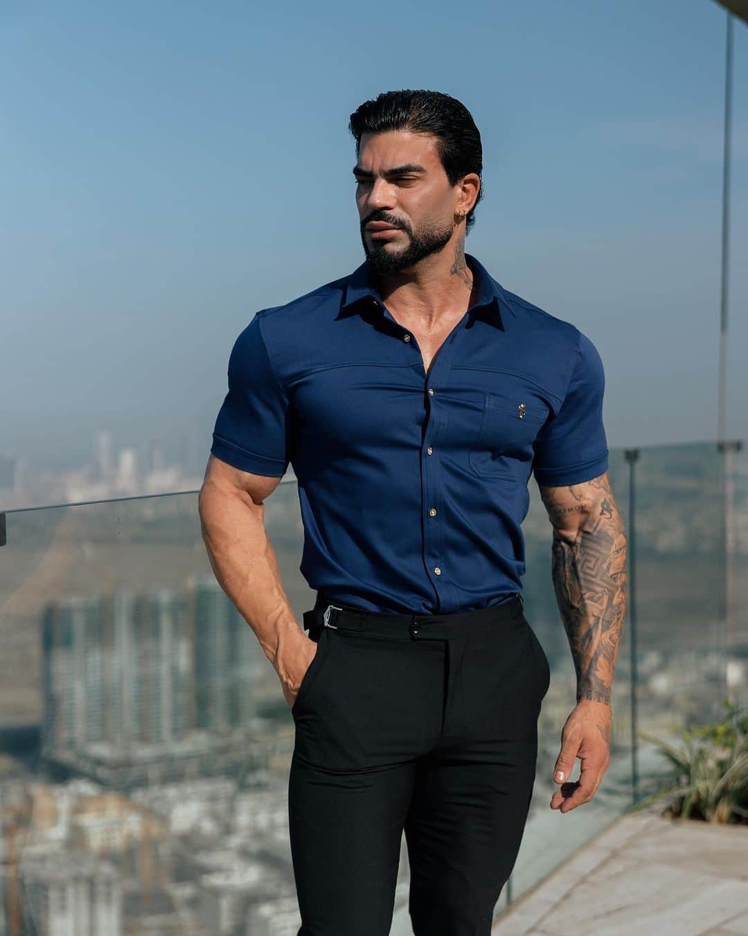 Sergi Constanceのインスタグラム：「🏙️ @fathersons_ #Dubai」