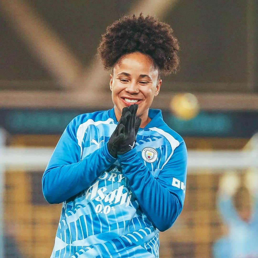 マンチェスター・シティFCのインスタグラム：「That matchday smile! 😁」