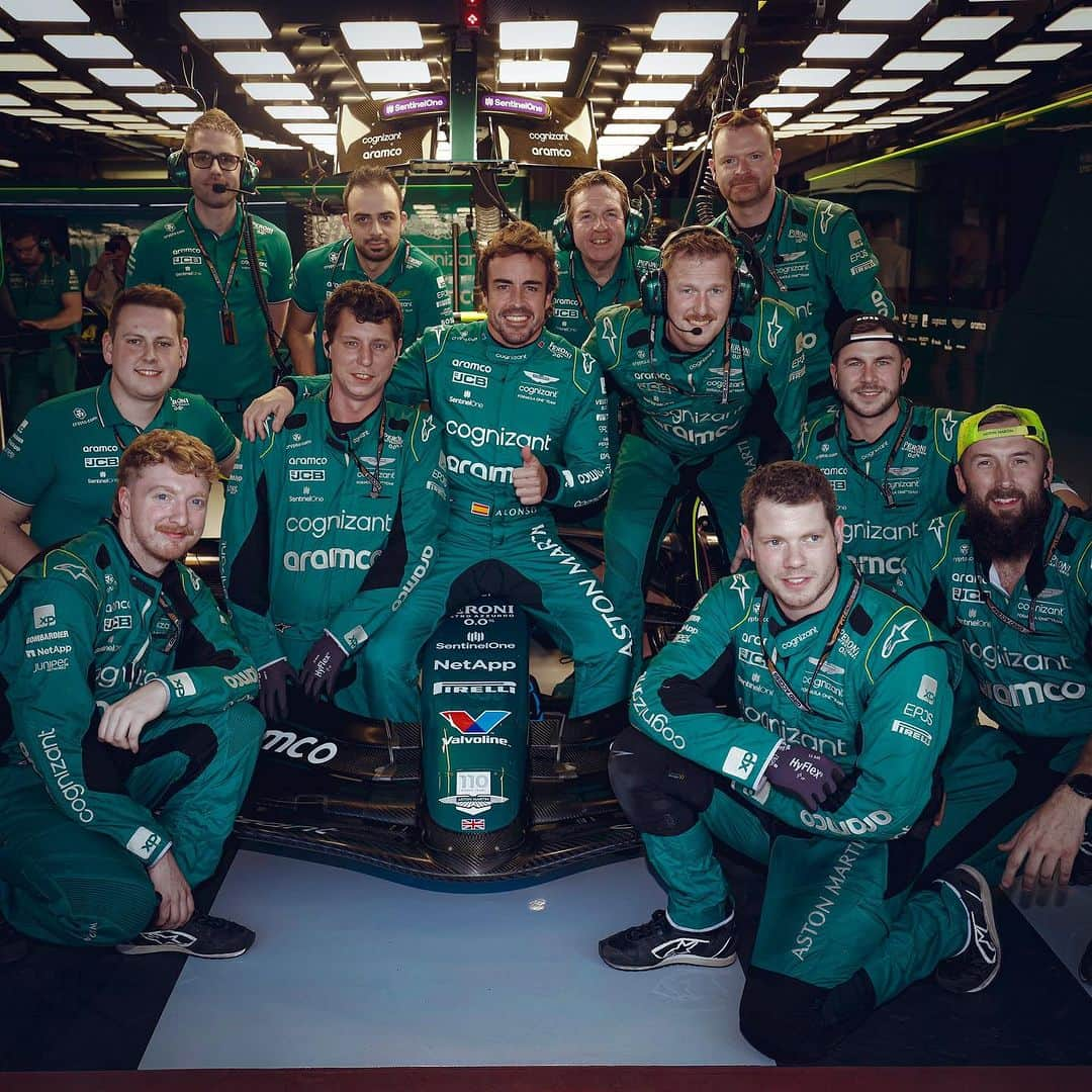 フェルナンド・アロンソのインスタグラム：「Good race to finish the season on a high. Thank you team for a 2023 that I will always remember. Thank you for everything @astonmartinf1 🙏 #f1 #abudhabi #astonMartin」