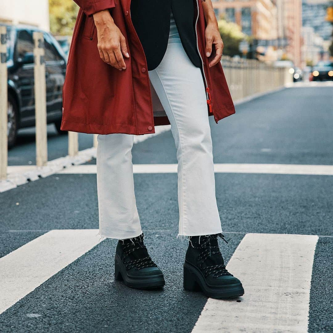 ハンターブーツさんのインスタグラム写真 - (ハンターブーツInstagram)「Whether you’re on holiday or enjoying time at home, #HunterBoots are the perfect seasonal staple.」11月27日 3時59分 - hunterboots