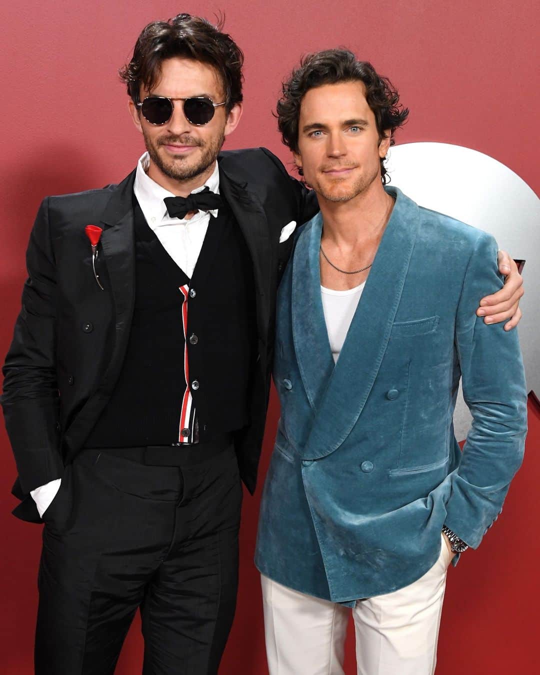 E! Onlineのインスタグラム：「Blessing your feed with a Jonathan Bailey and Matt Bomer appreciation post. 🔥 The costars share how they bonded before filming their new show #FellowTravelers exclusively at the link in bio. (📷: Getty)」