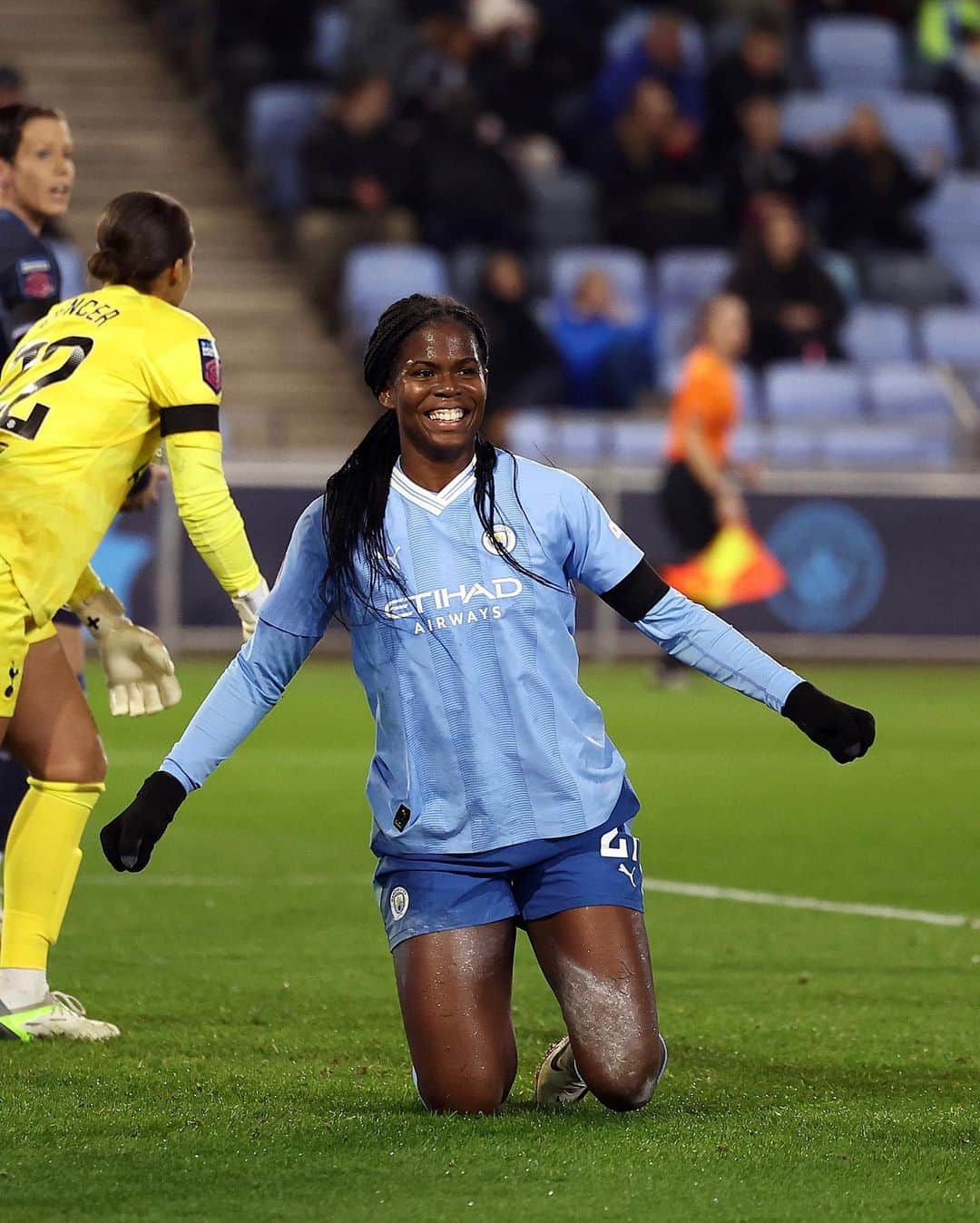 マンチェスター・シティFCのインスタグラム：「First half hat-trick for @bun_bun10 🙌」
