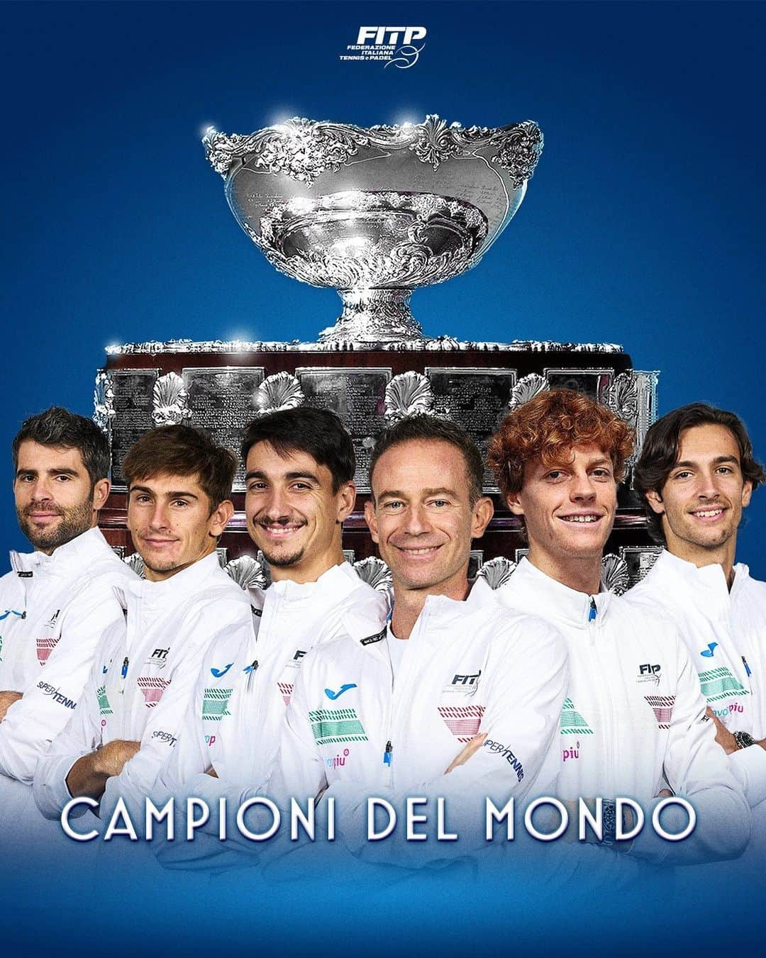 マッテオ・レンツィさんのインスタグラム写真 - (マッテオ・レンツィInstagram)「La vittoria della coppa Davis è un traguardo storico per il tennis italiano. L’insalatiera torna tricolore dopo quasi mezzo secolo.  Onore ai giocatori, a cominciare da uno straordinario Sinner! Ma onore anche a capitan Volandri, al Presidente Binaghi, a tutte e tutti.  È un trionfo meritato, questo di Malaga. E ci insegna a non mollare mai come ha fatto Sinner ieri annullando tre match point consecutivi nel decimo gioco del terzo set: un capolavoro assoluto di tenacia. Nessuno avrebbe scommesso su di noi in quel momento. E invece Jannik ha recuperato e poi vinto. Con la testa prima che con la racchetta! I vincitori sono davvero i sognatori che non si arrendono. E per chi ama il tennis fin da quando era piccolo oggi è una giornata semplicemente fantastica.  Viva l’Italia 🎾」11月27日 4時45分 - matteorenzi