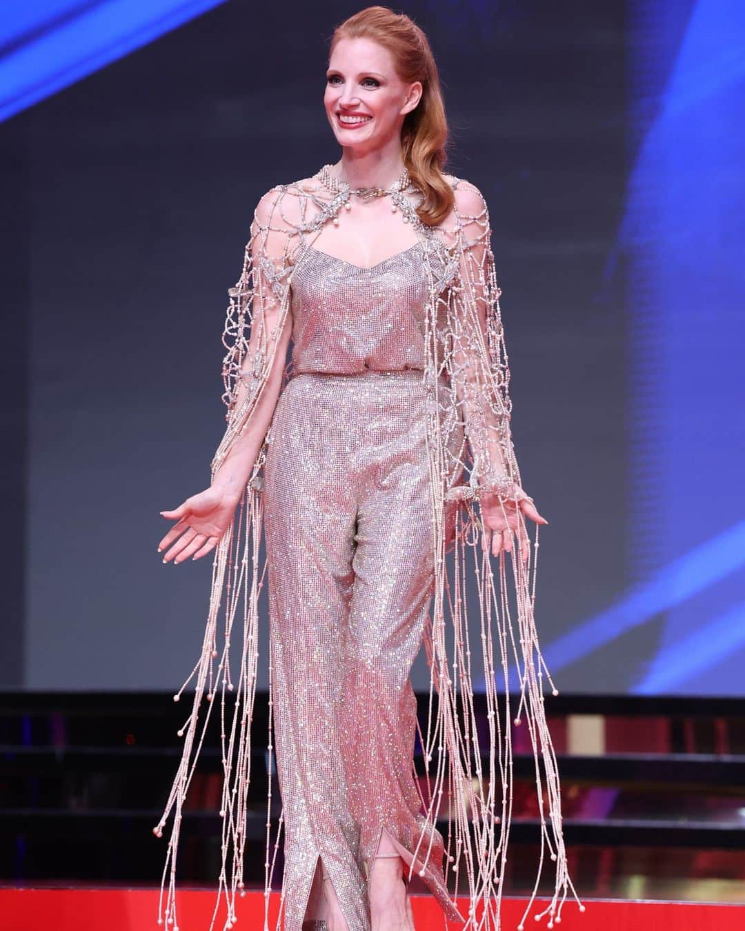 Harper's BAZAARさんのインスタグラム写真 - (Harper's BAZAARInstagram)「@jessicachastain attended the 2023 Marrakech International Film Festival in two back-to-back stunning looks. For day one, she walked the red carpet in a dazzling beaded and pearl-decorated cape over a gilded rhinestone jumpsuit by @giorgioarmani. The following evening, she promoted her upcoming film “Mothers’ Instinct” in a custom @balmain gown that featured a plunging pink neckline. Get the details at the link in bio.」11月27日 4時47分 - harpersbazaarus