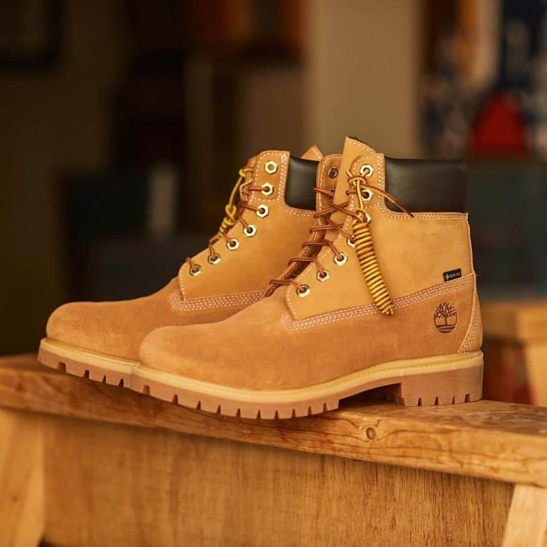 ミタスニーカーズさんのインスタグラム写真 - (ミタスニーカーズInstagram)「【HOUYHNHNM】  Timberland × WHIZLIMITED × mita sneakers コラボだからできたエイジングするイエローブーツ。  https://www.houyhnhnm.jp/feature/792100/」11月27日 14時47分 - mitasneakers